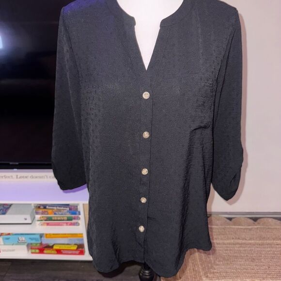 Elegant Black Button-Up Women's Top - Picture 1 of 7